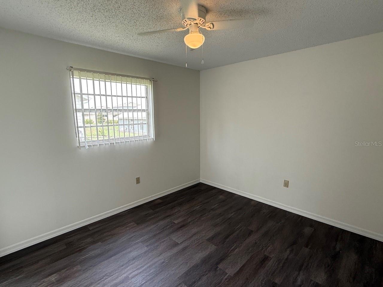 210 FERNWOOD ST #210, LEESBURG, FL, 34748