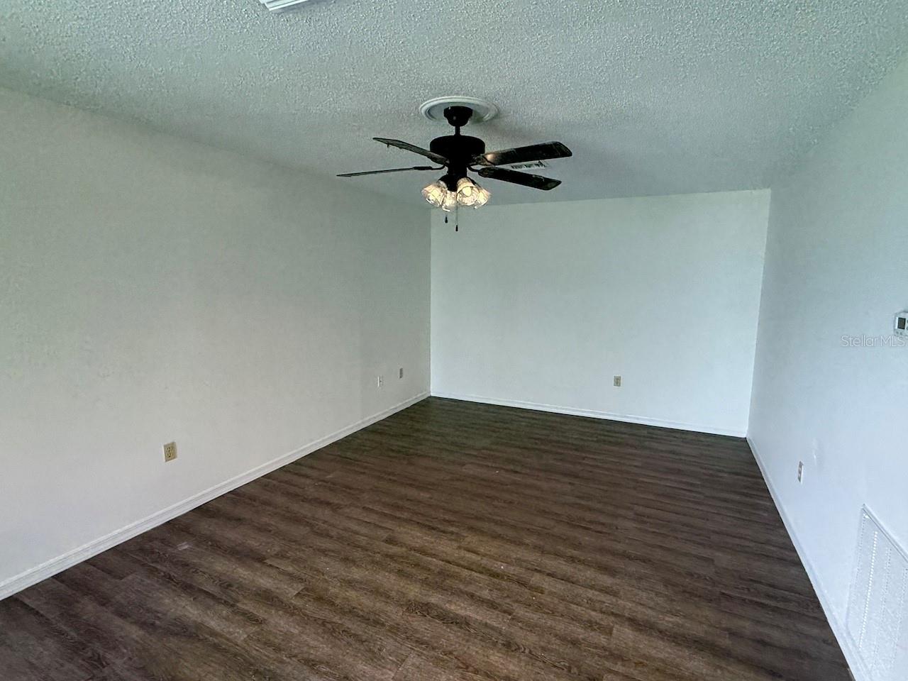 210 FERNWOOD ST #210, LEESBURG, FL, 34748