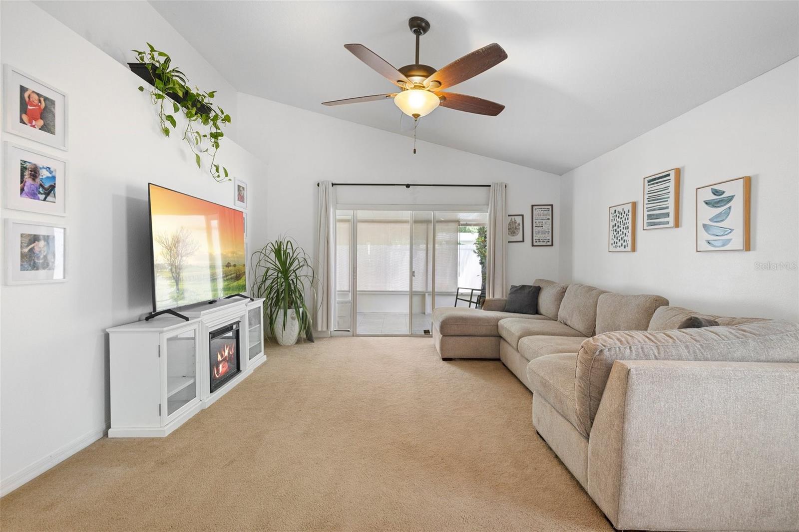 700 SPRING CAVERN AVE, ORANGE CITY, FL, 32763