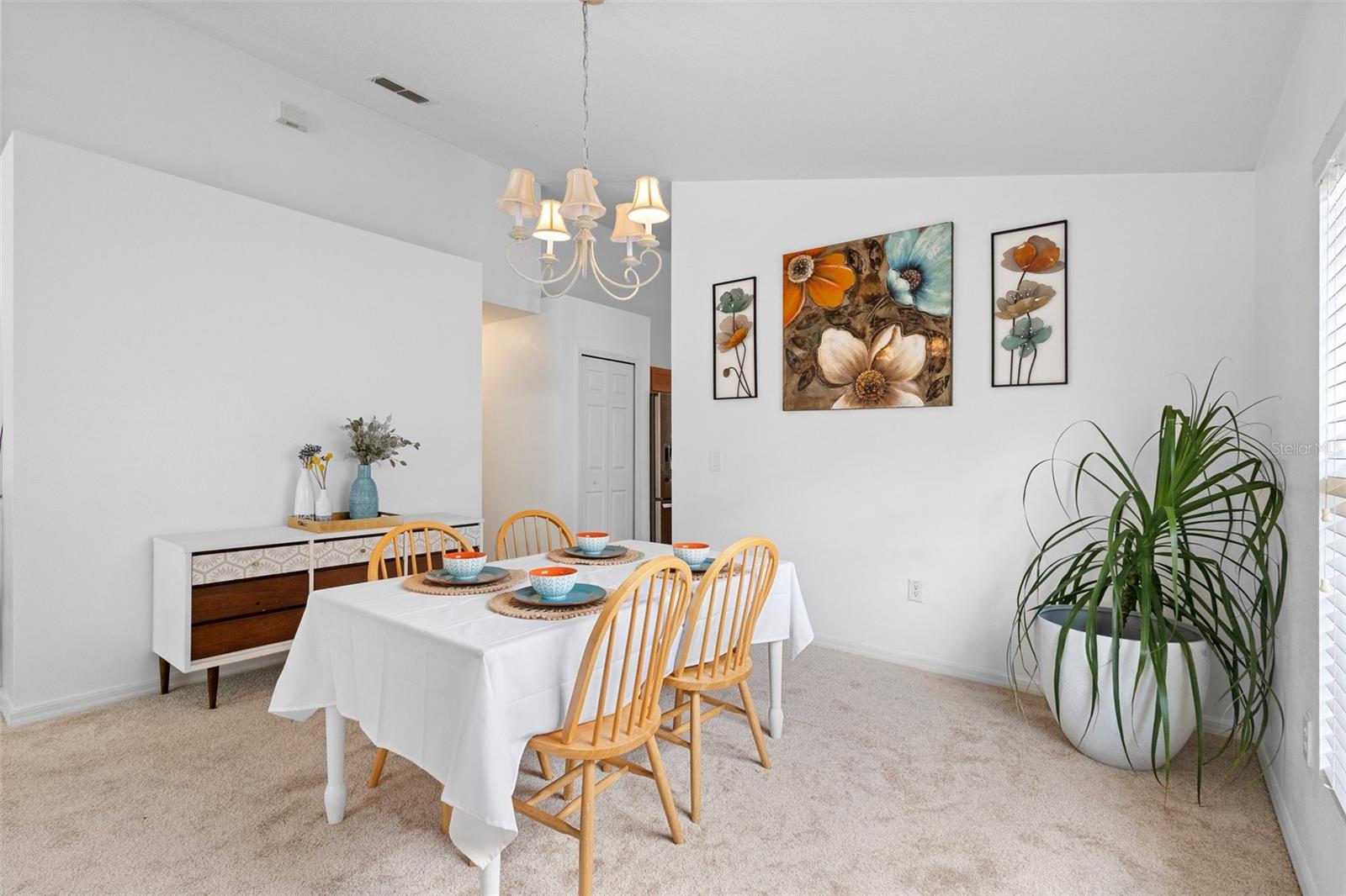 700 SPRING CAVERN AVE, ORANGE CITY, FL, 32763