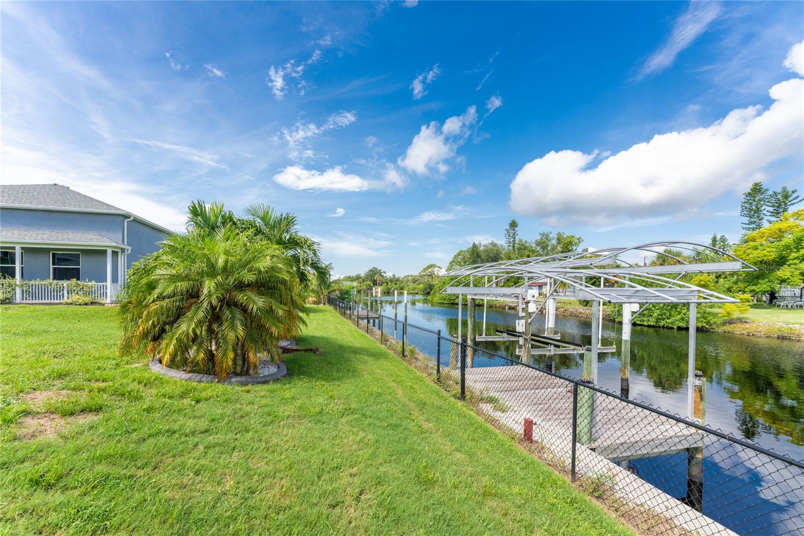 1025 CHESHIRE ST, PORT CHARLOTTE, FL, 33953