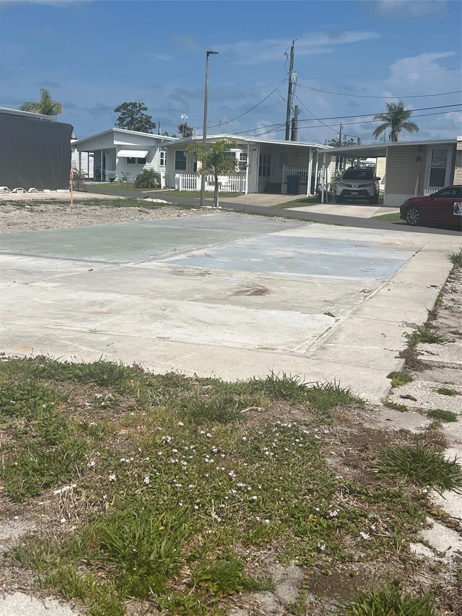 2066 DETROITER ST, SARASOTA, FL, 34231