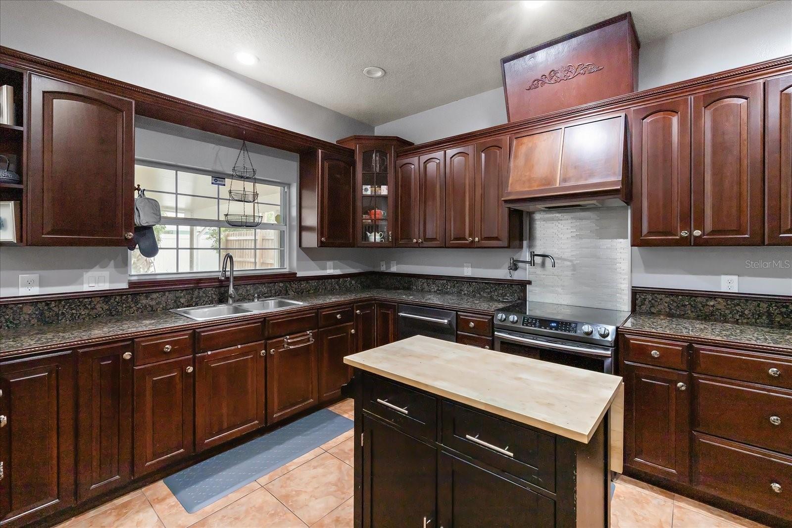 13957 80TH AVE, SEMINOLE, FL, 33776