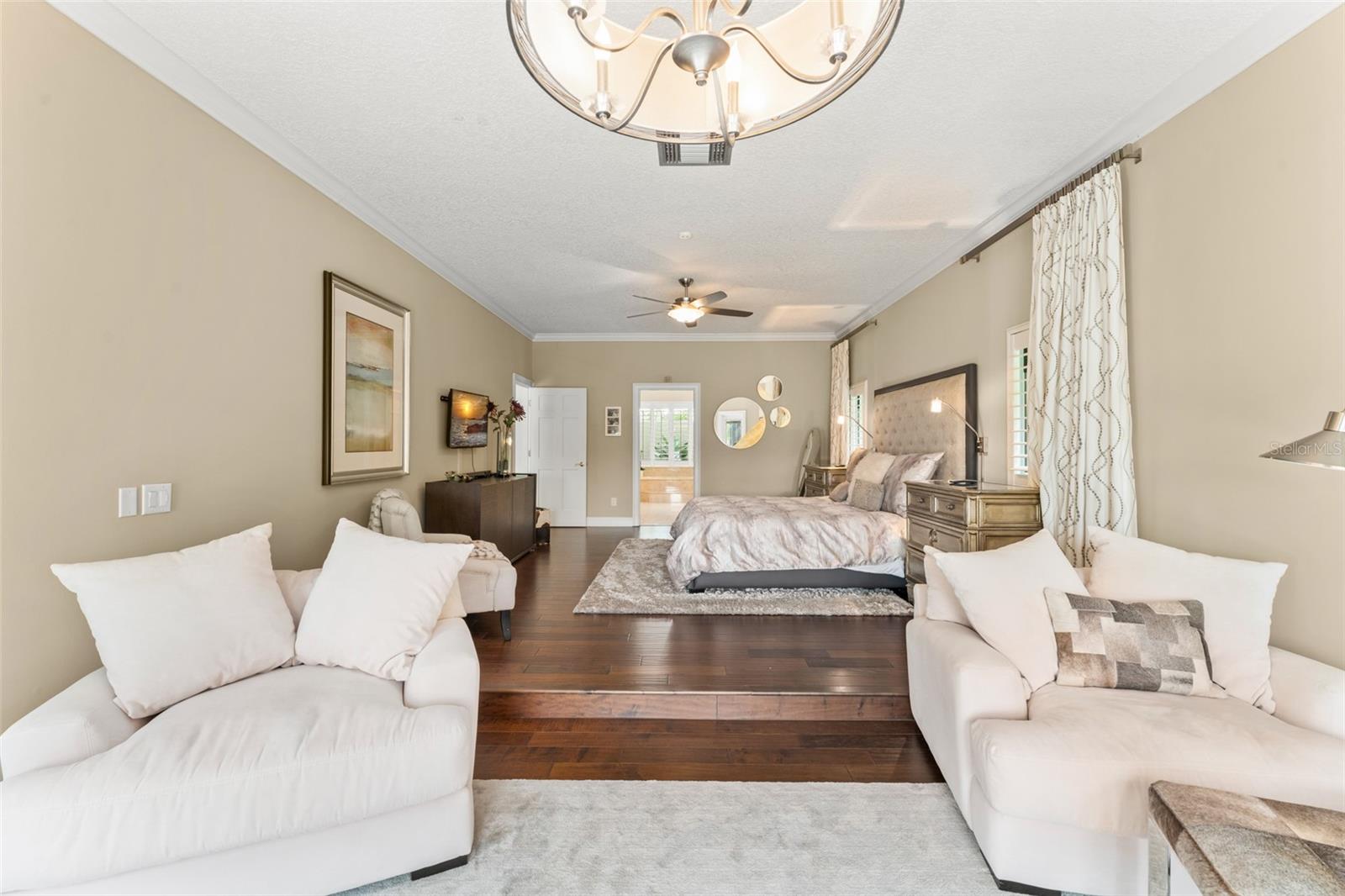 O6310851 Property Photo