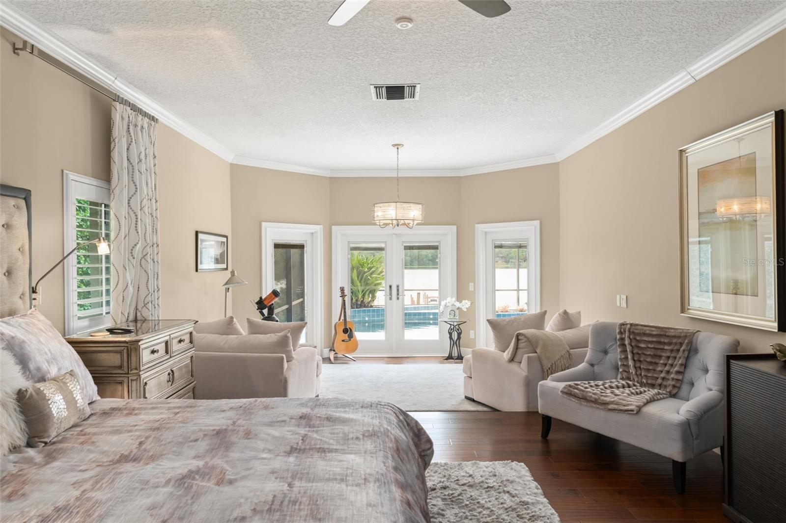 O6310851 Property Photo