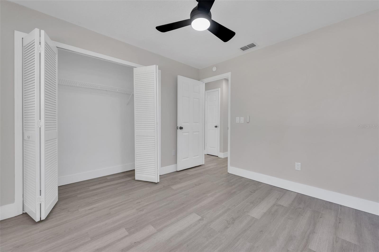 1617 HALLCREST DR, DELTONA, FL, 32725