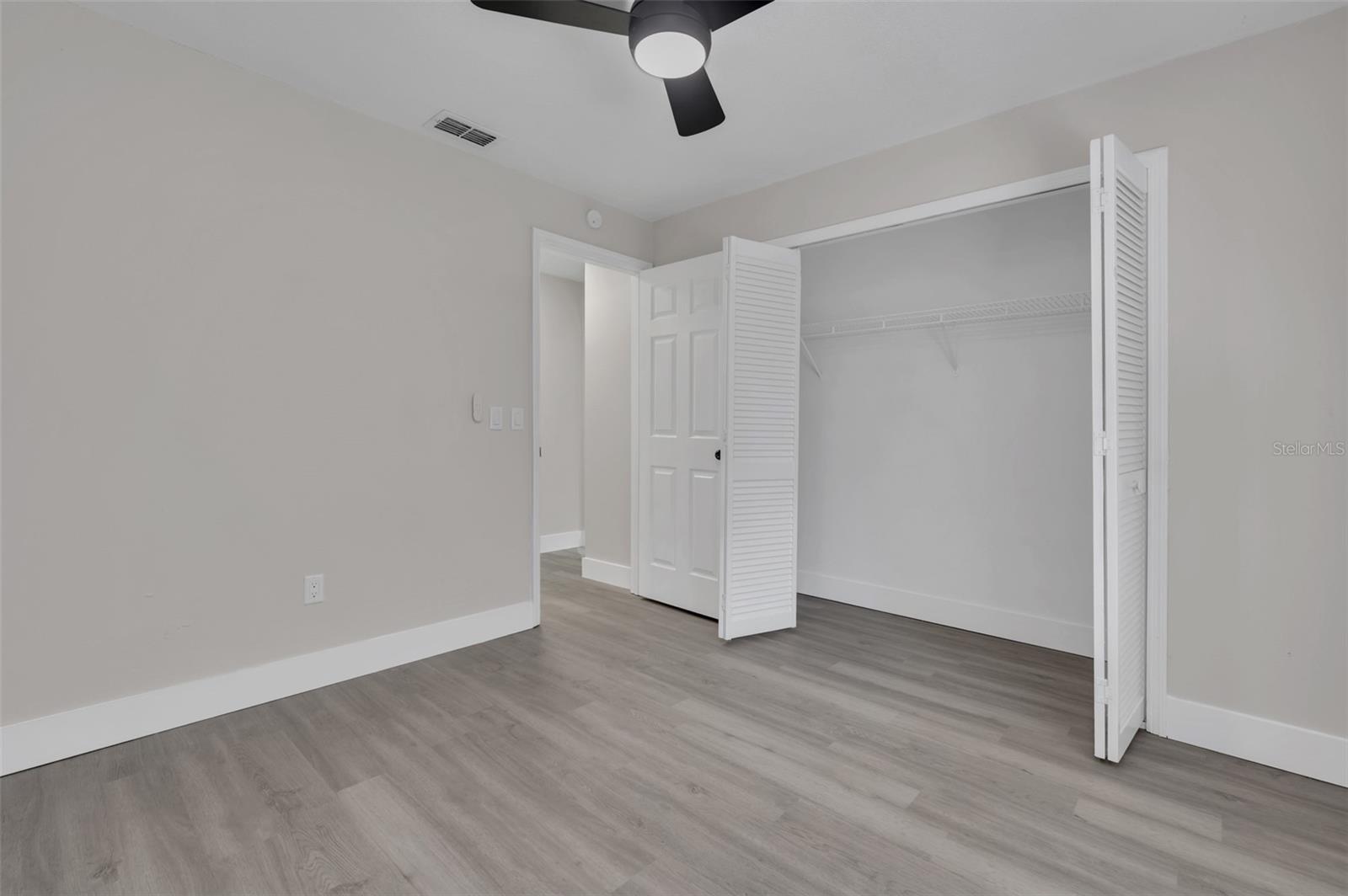 1617 HALLCREST DR, DELTONA, FL, 32725