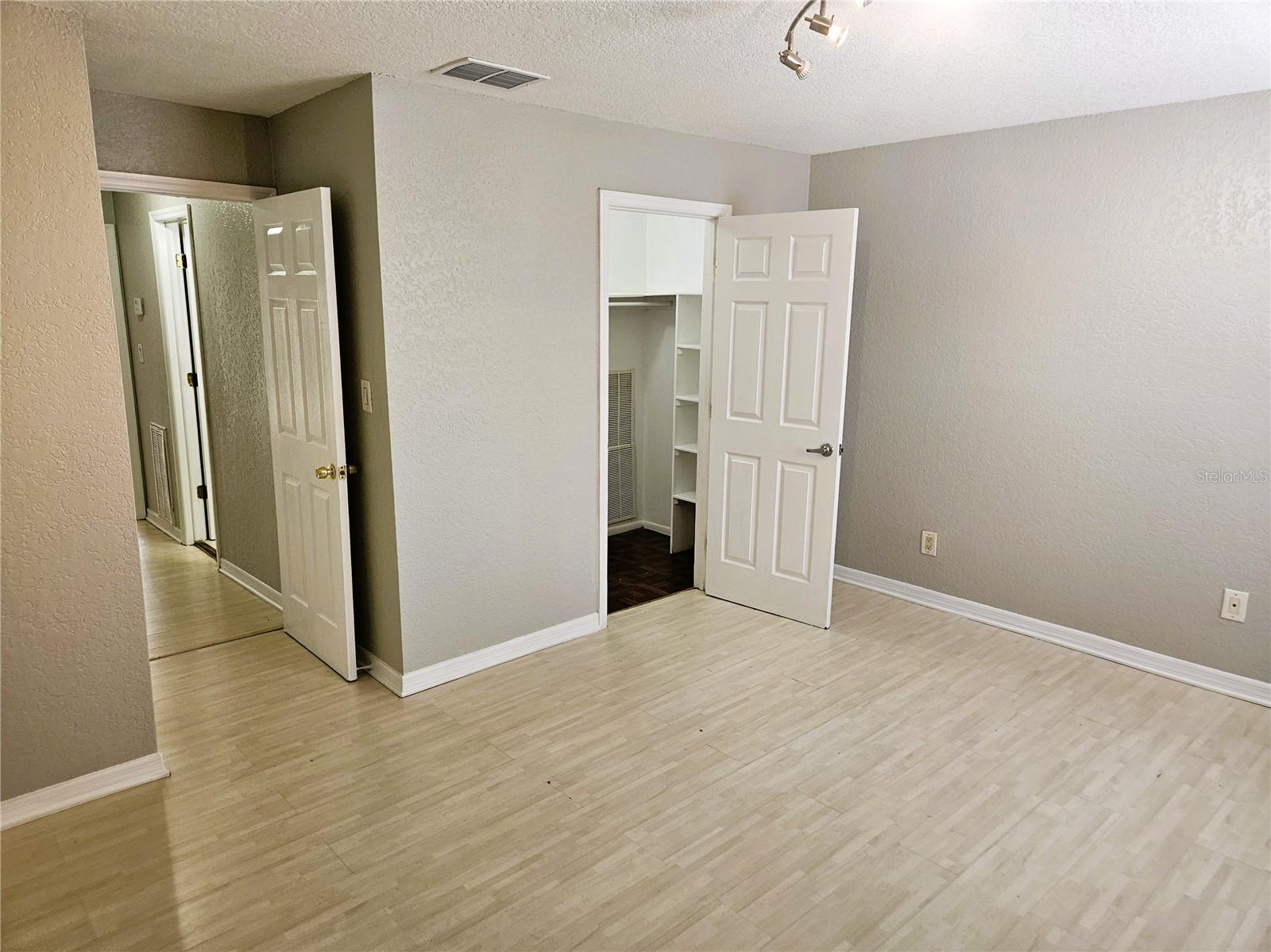 7549 ABONADO RD, TAMPA, FL, 33615