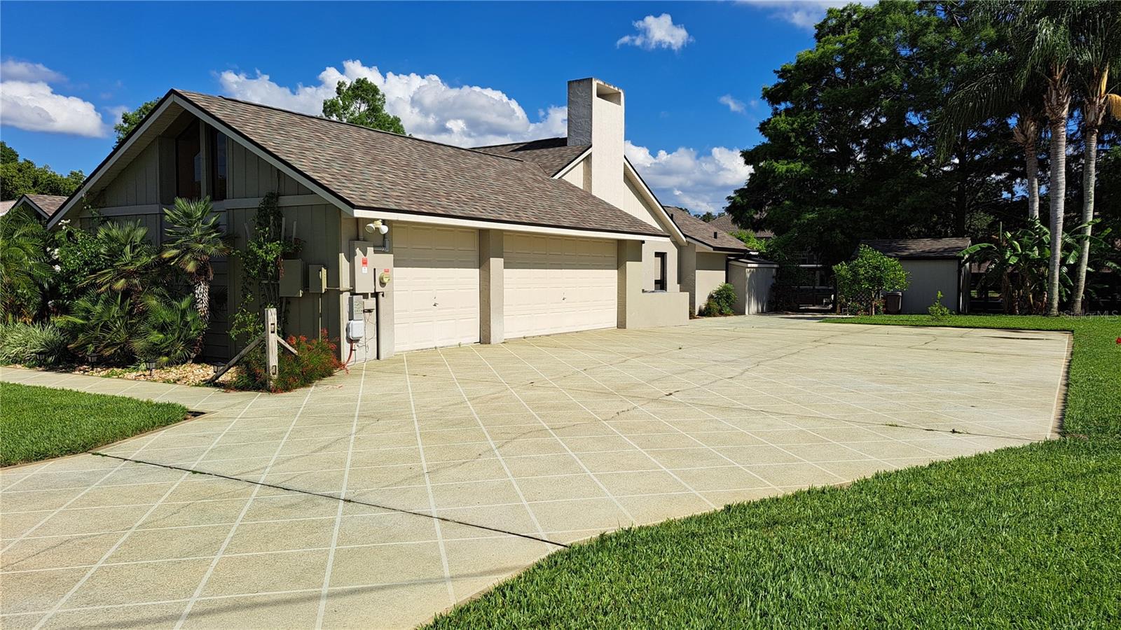 12430 BLUE HERON WAY, LEESBURG, FL, 34788