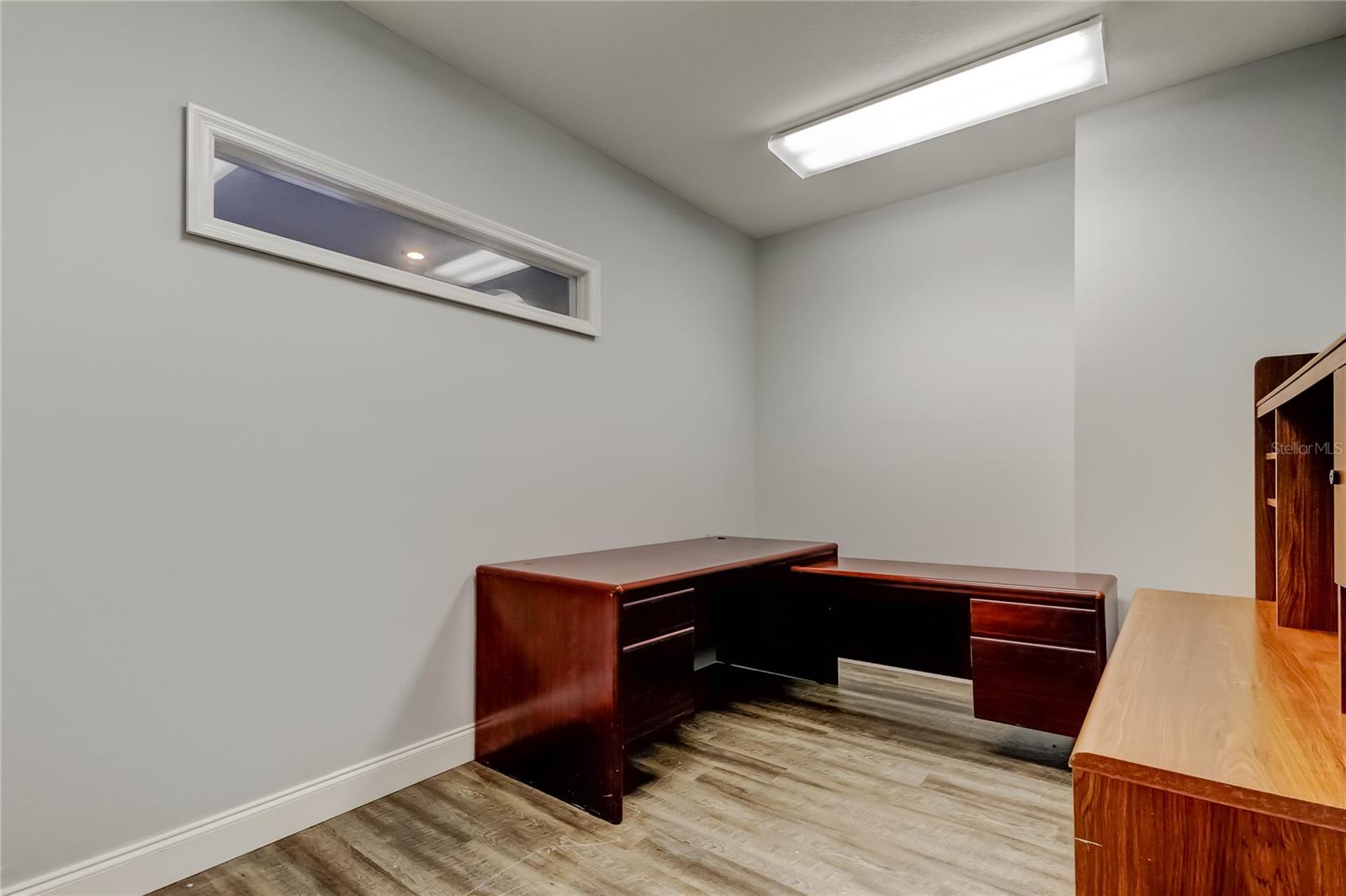 130 E BLOOMINGDALE AVE, BRANDON, FL, 33511