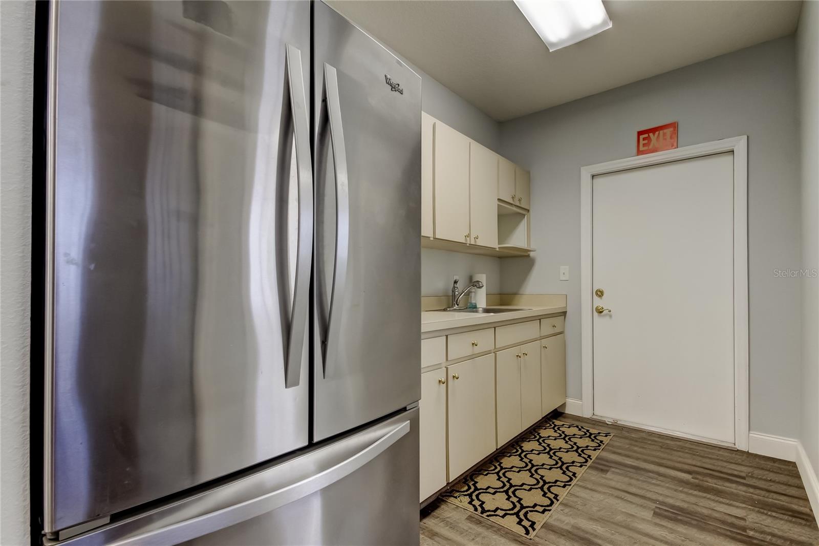 130 E BLOOMINGDALE AVE, BRANDON, FL, 33511