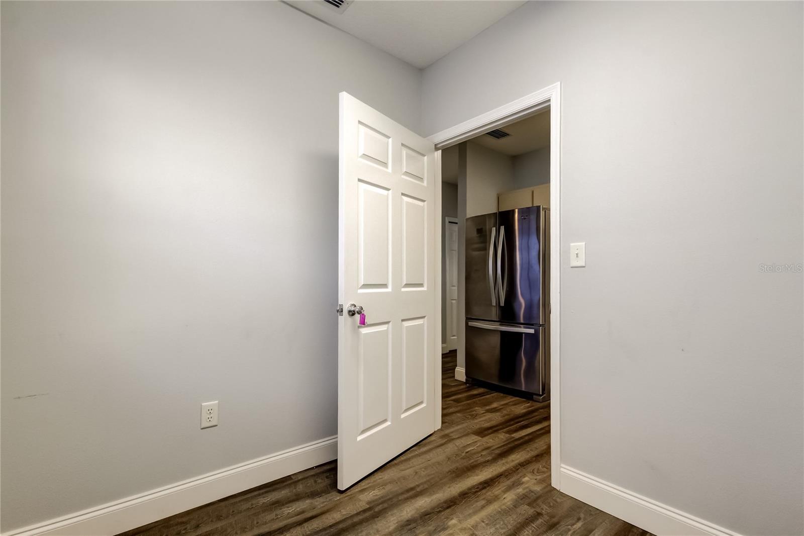 130 E BLOOMINGDALE AVE, BRANDON, FL, 33511