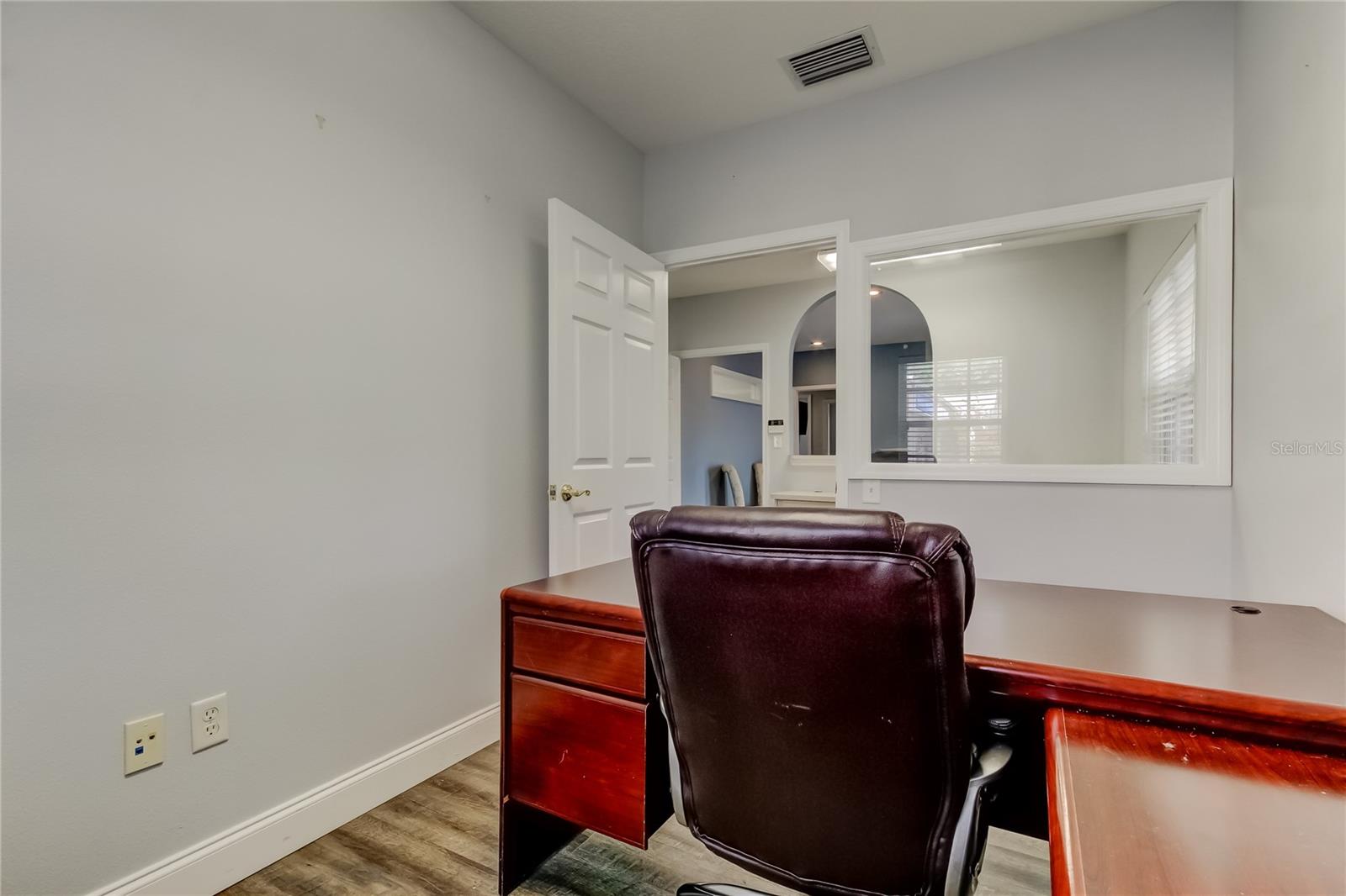 130 E BLOOMINGDALE AVE, BRANDON, FL, 33511