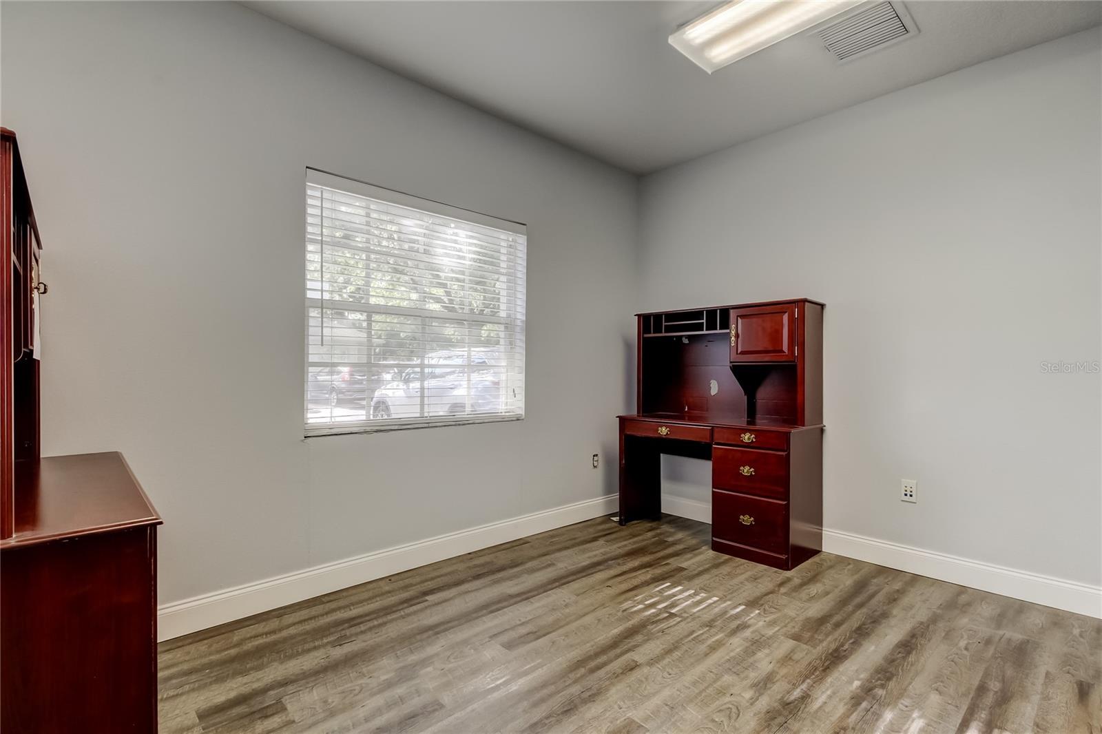 130 E BLOOMINGDALE AVE, BRANDON, FL, 33511