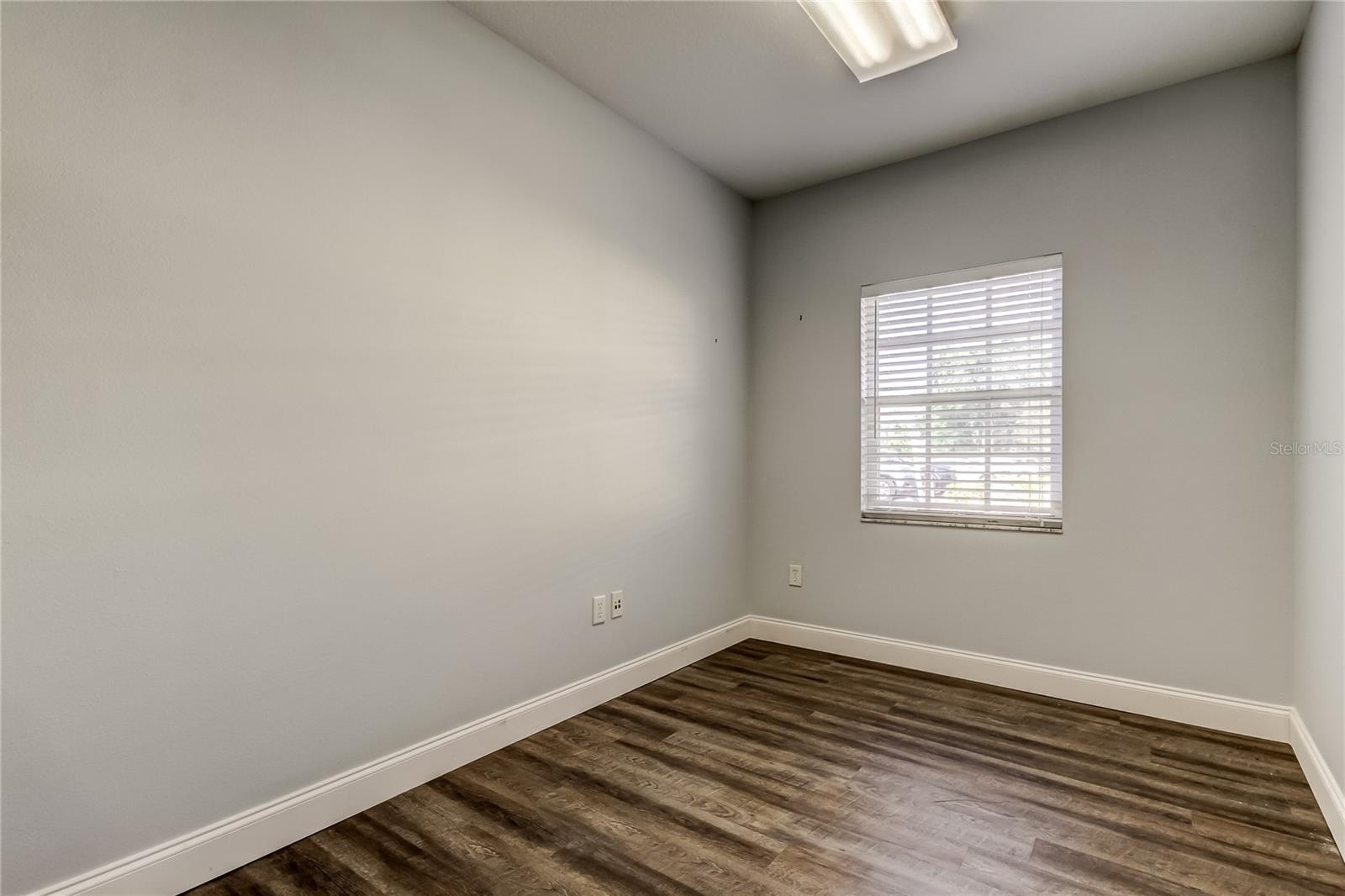 130 E BLOOMINGDALE AVE, BRANDON, FL, 33511