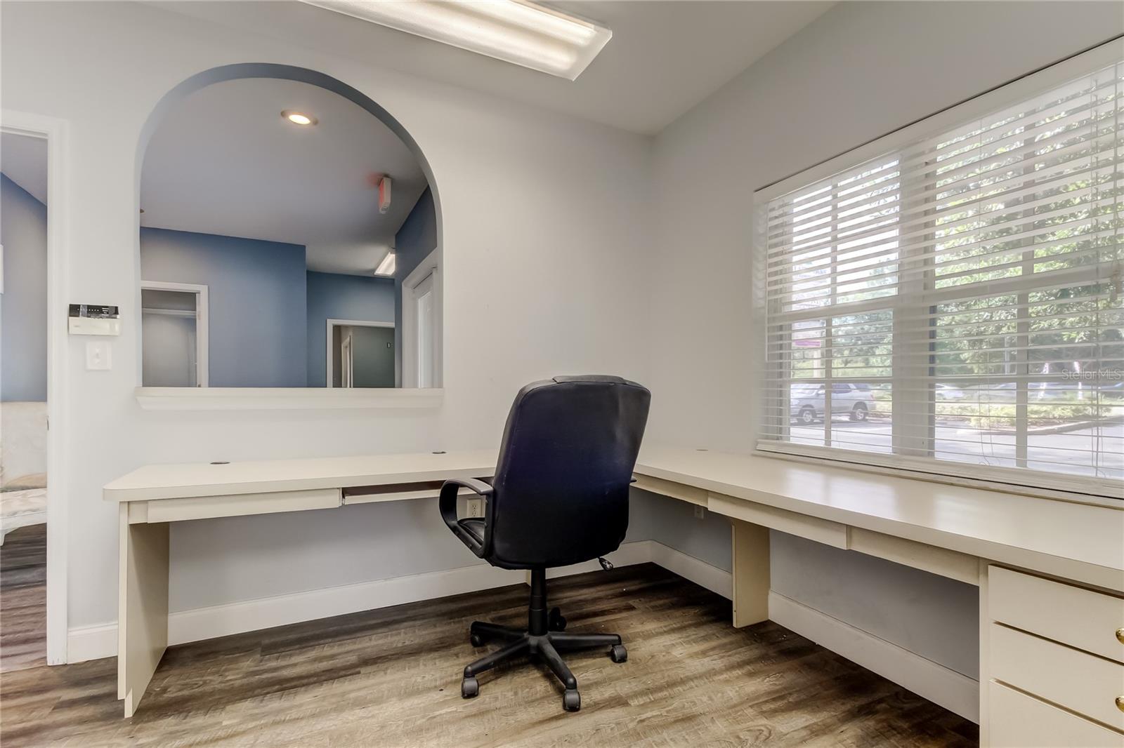 130 E BLOOMINGDALE AVE, BRANDON, FL, 33511