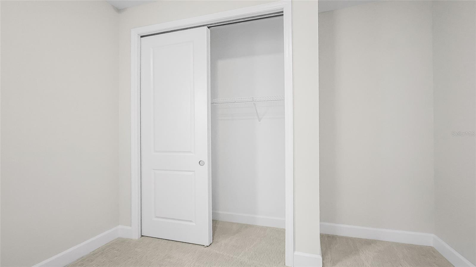 570 HAMMOCK OAKS BLVD, LADY LAKE, FL, 32159