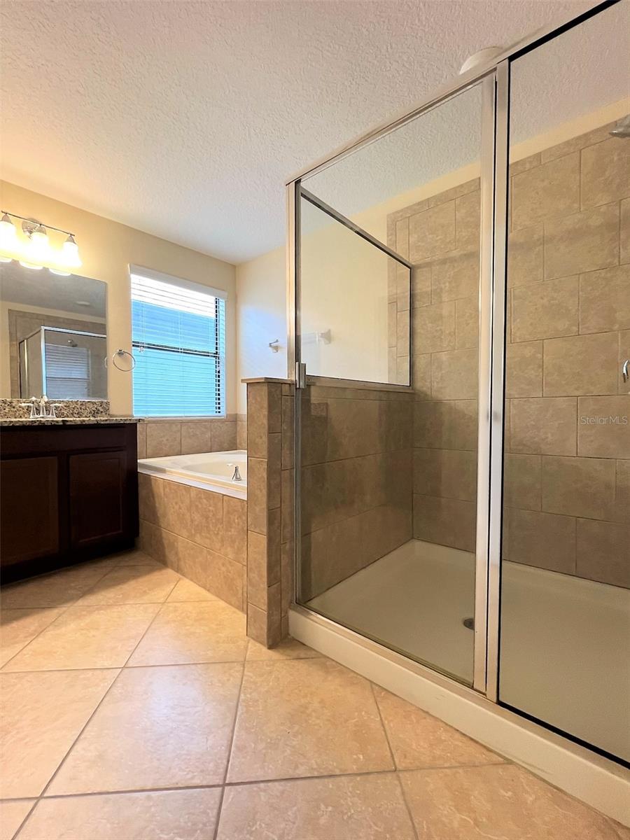 1221 BALLARD GREEN PL, BRANDON, FL, 33511