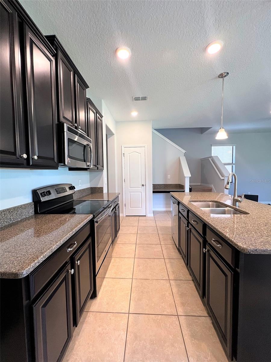 1221 BALLARD GREEN PL, BRANDON, FL, 33511