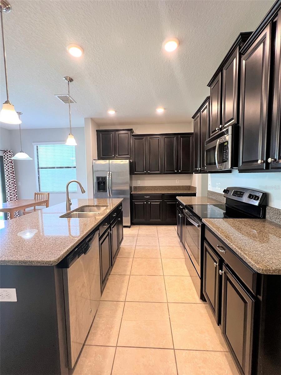 1221 BALLARD GREEN PL, BRANDON, FL, 33511