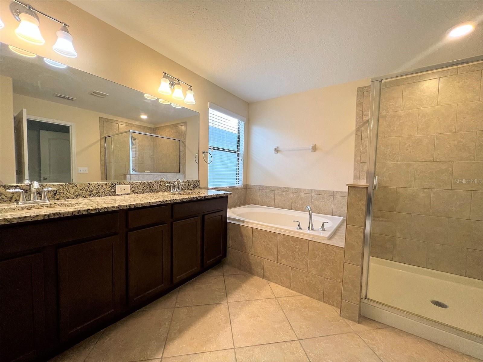 1221 BALLARD GREEN PL, BRANDON, FL, 33511