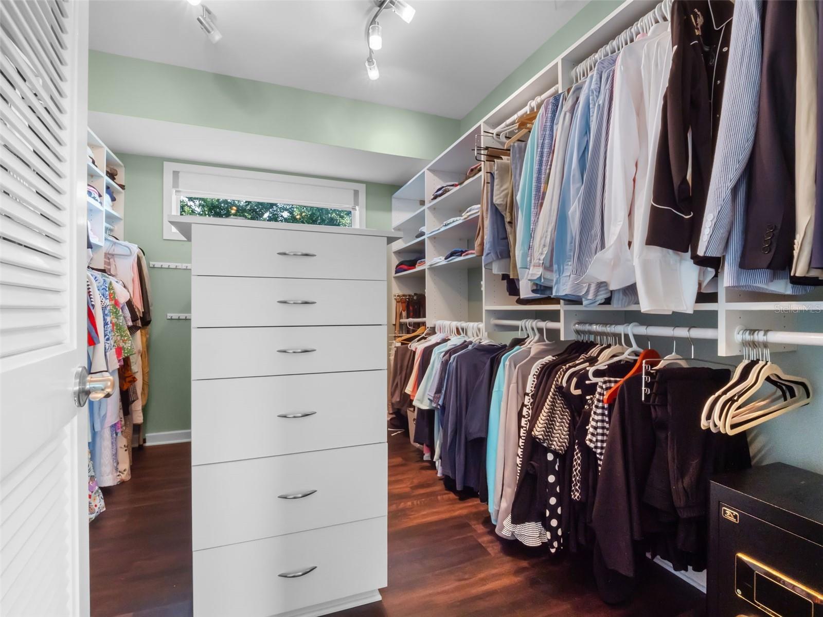 NS1084959 Property Photo