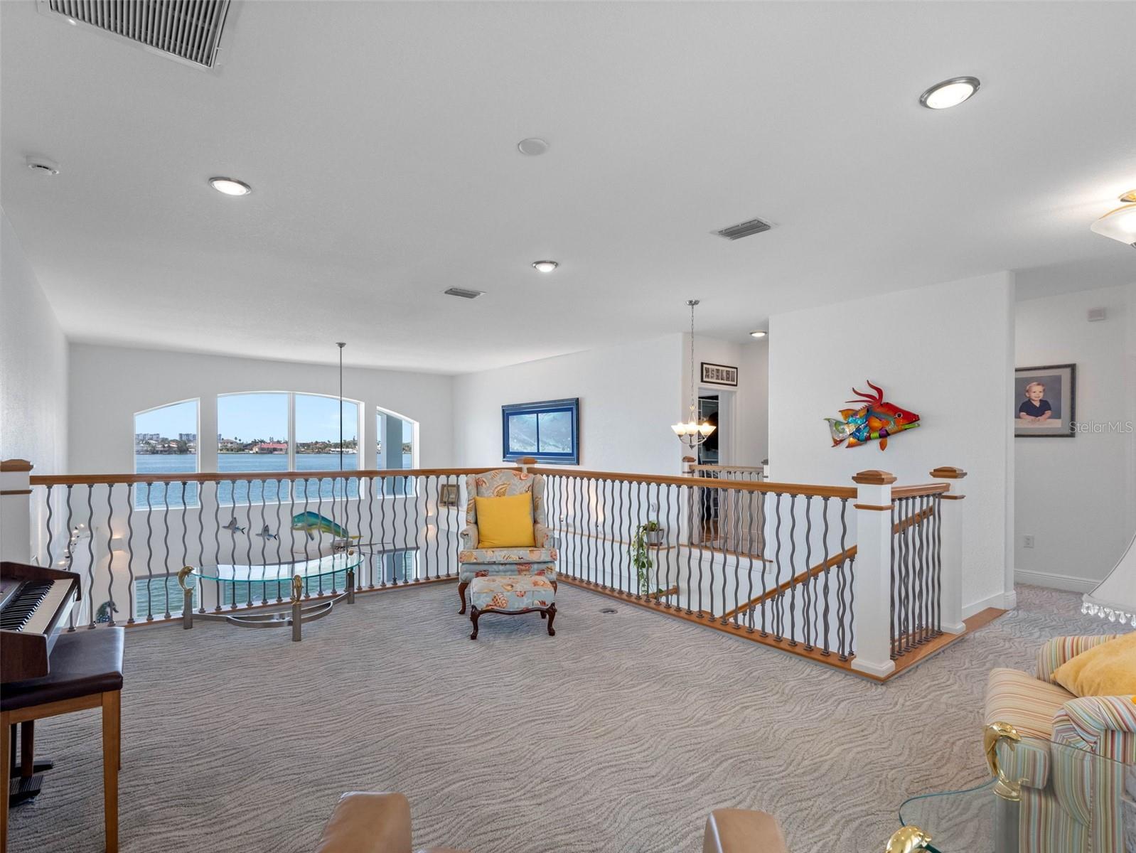 TB8388340 Property Photo