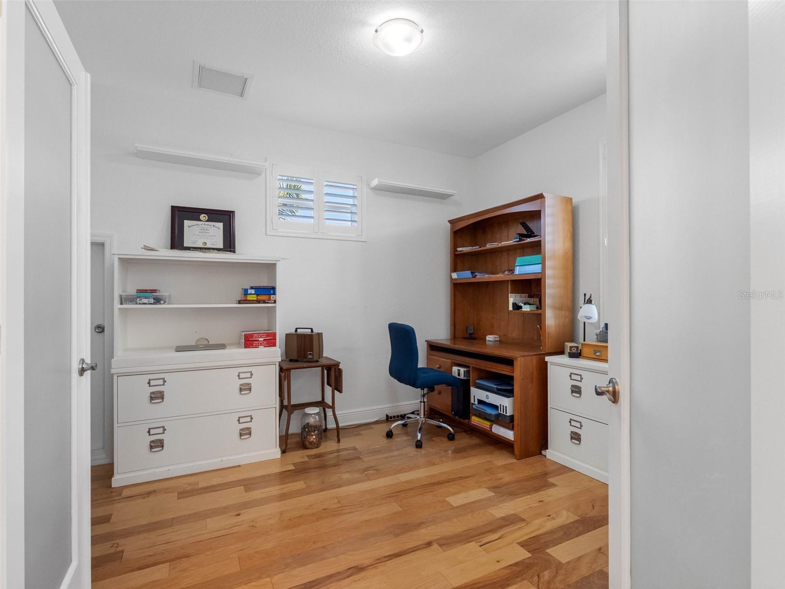 TB8388340 Property Photo