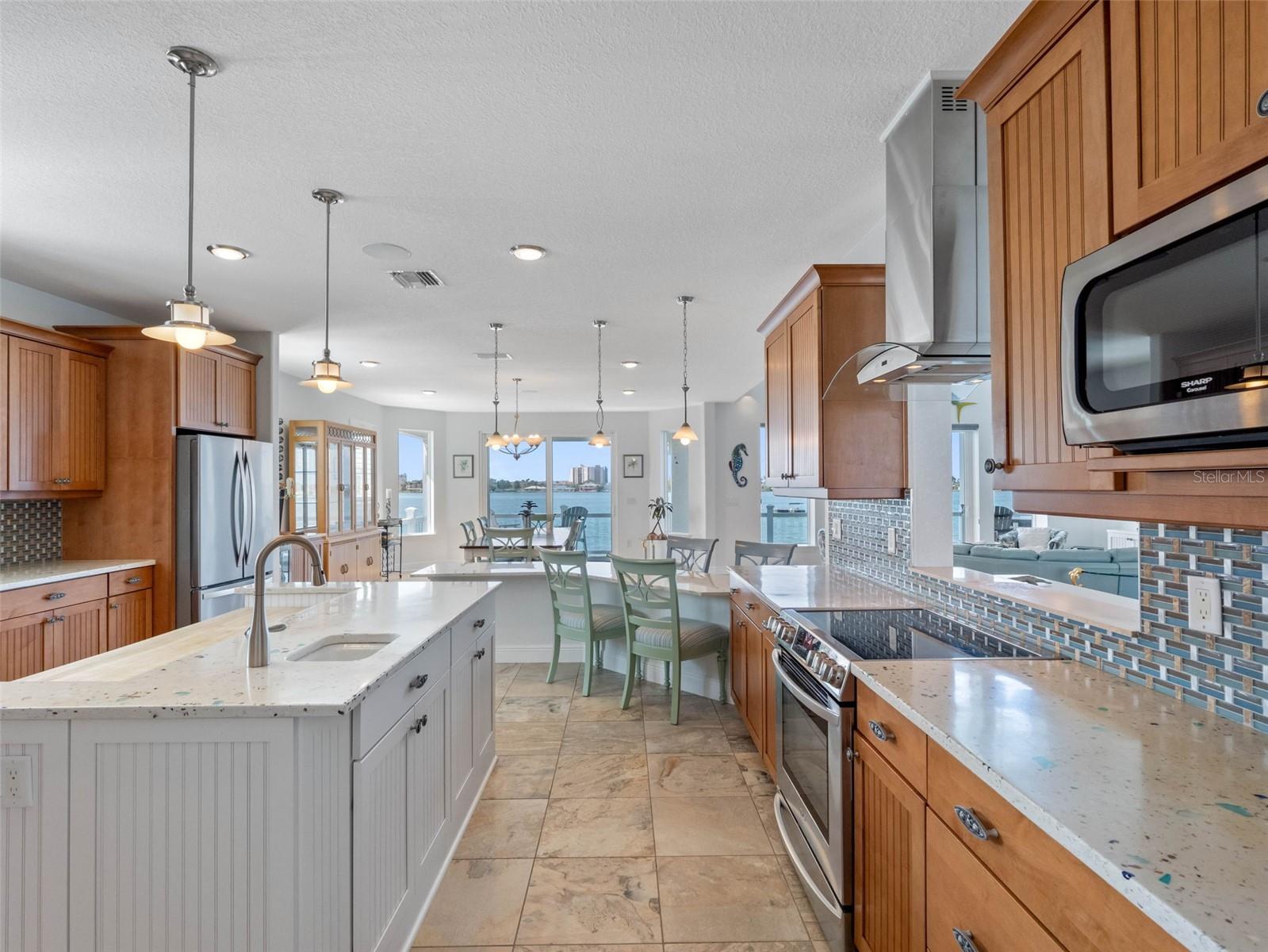 TB8388340 Property Photo