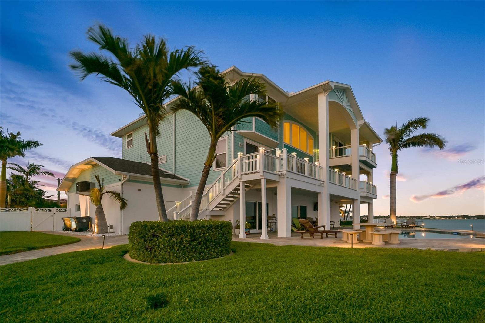 TB8388340 Property Photo