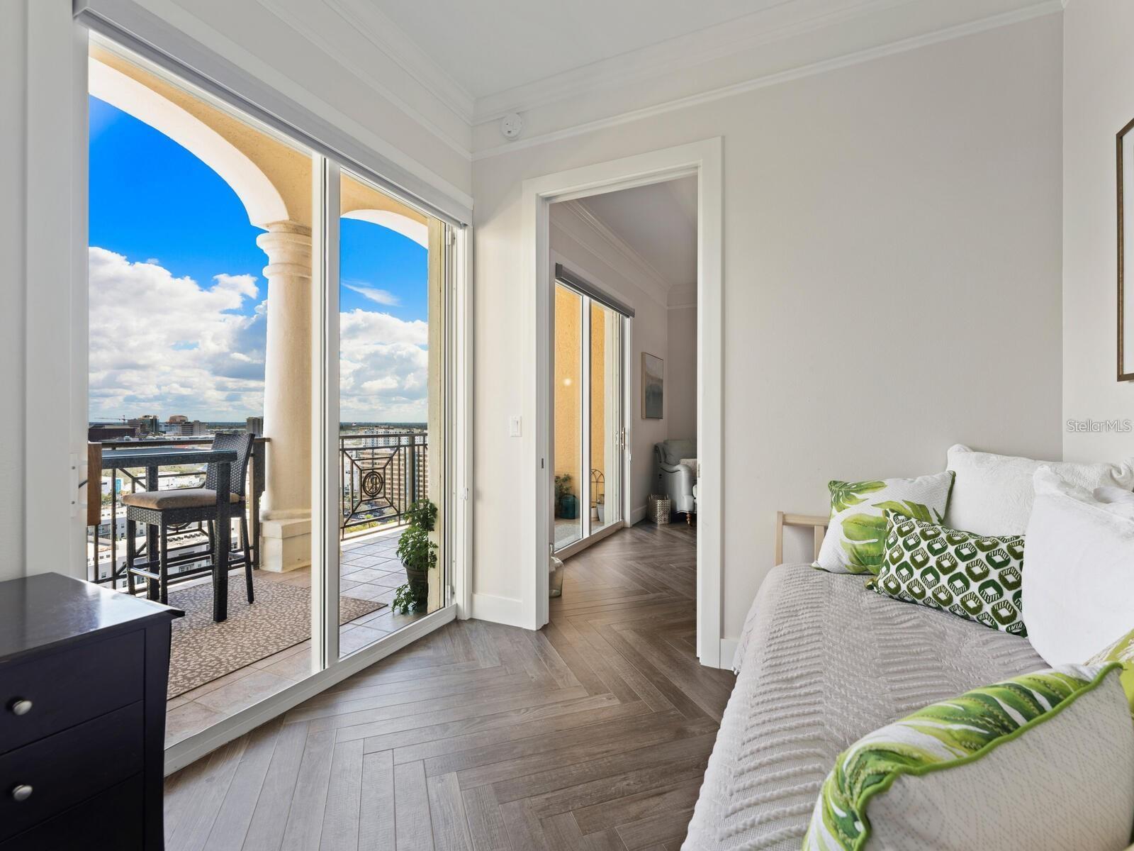 750 N TAMIAMI TRL #PH2, SARASOTA, FL, 34236