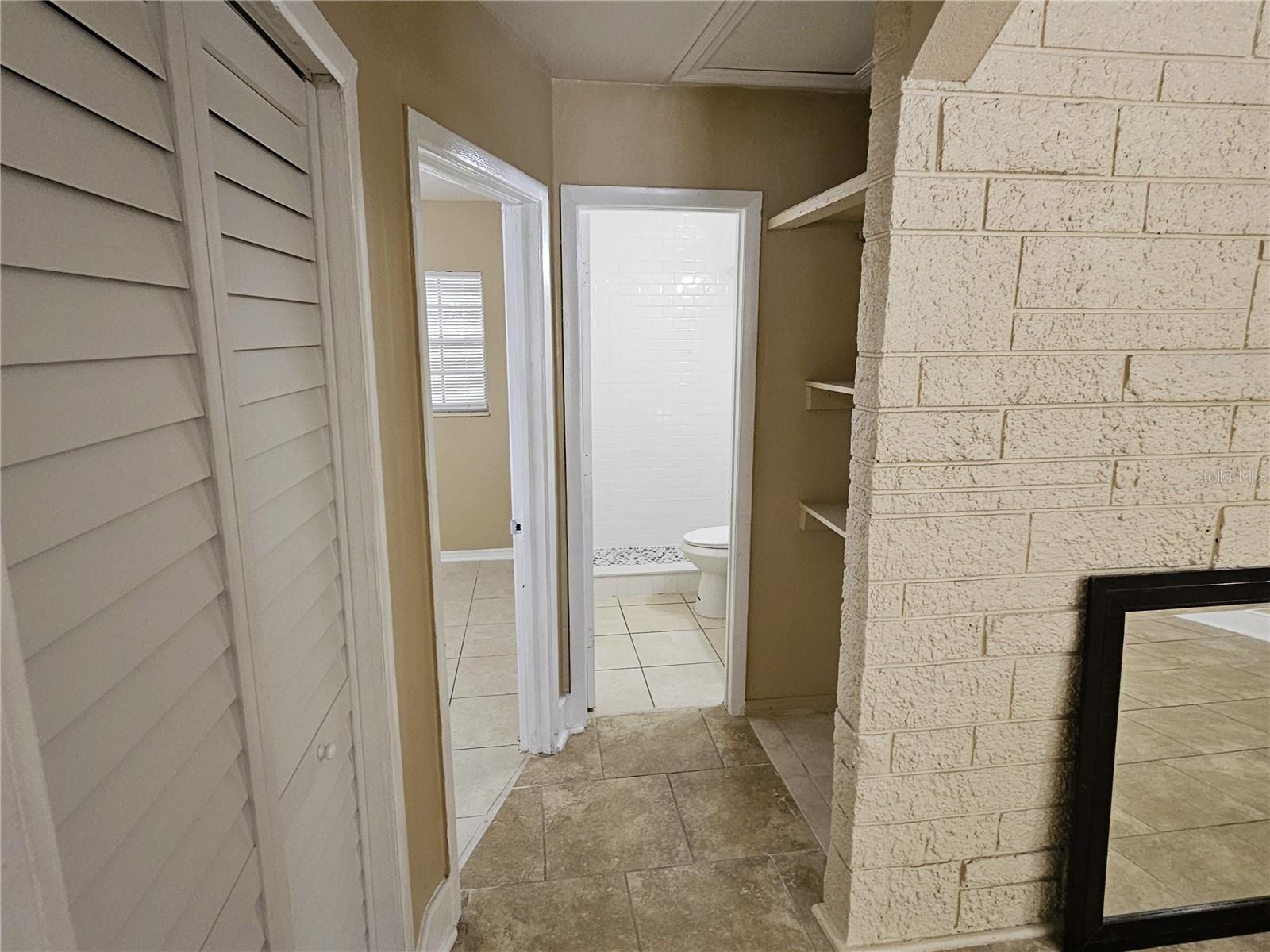 2221 E ANNIE ST, TAMPA, FL, 33612