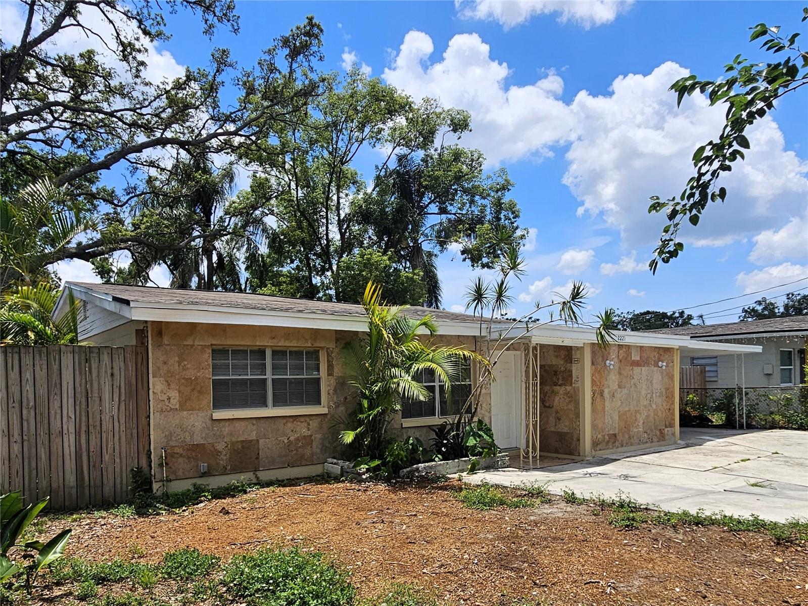 2221 E ANNIE ST, TAMPA, FL, 33612