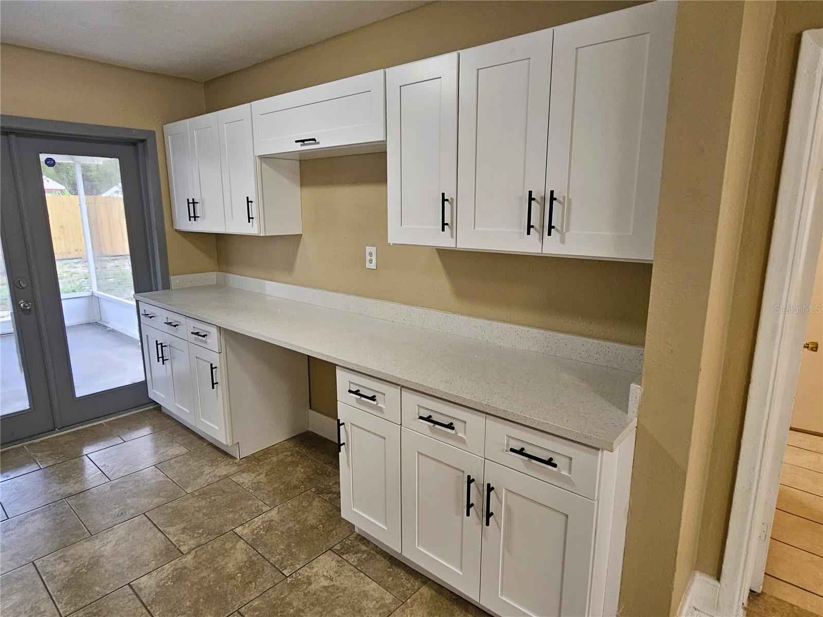 2221 E ANNIE ST, TAMPA, FL, 33612