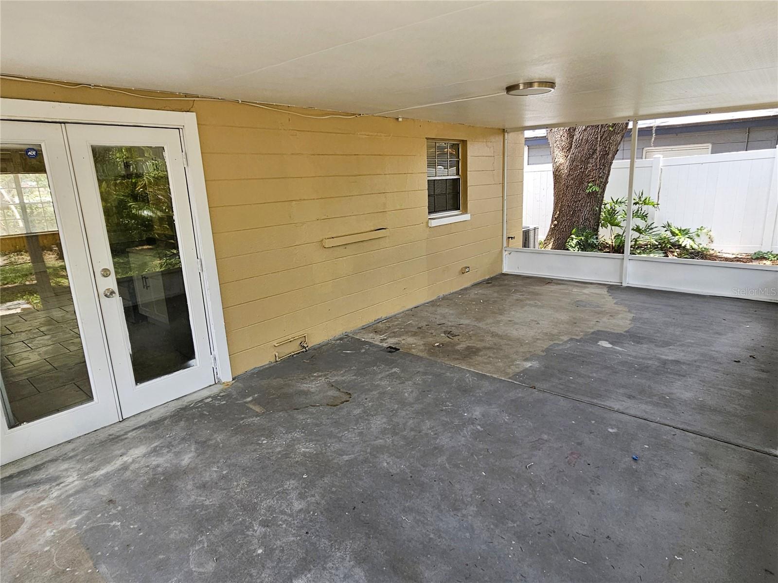 2221 E ANNIE ST, TAMPA, FL, 33612