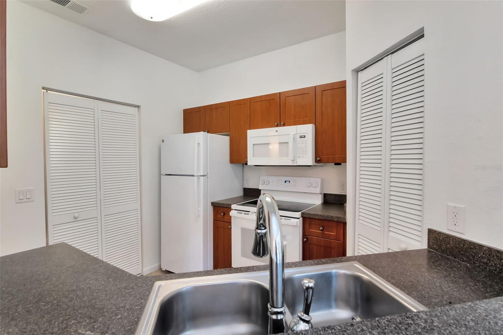 2173 TUSCANY TRCE #8, PALM HARBOR, FL, 34683