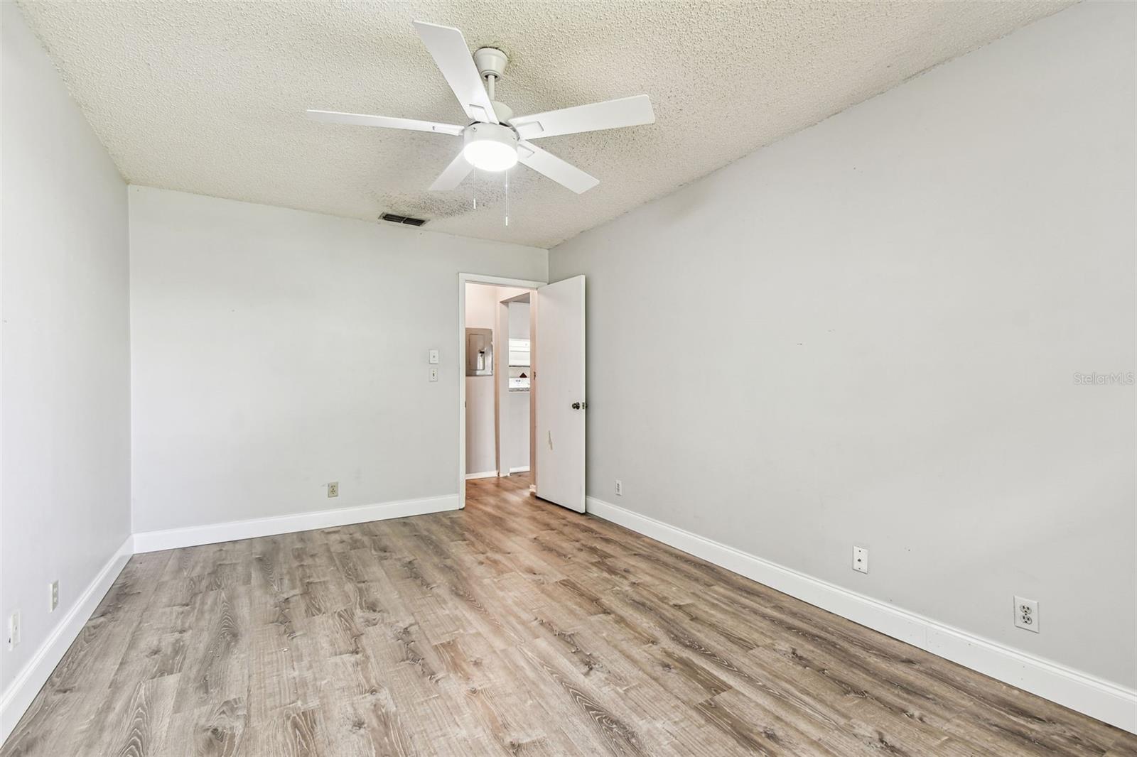 39650 US HIGHWAY 19 N #143, TARPON SPRINGS, FL, 34689