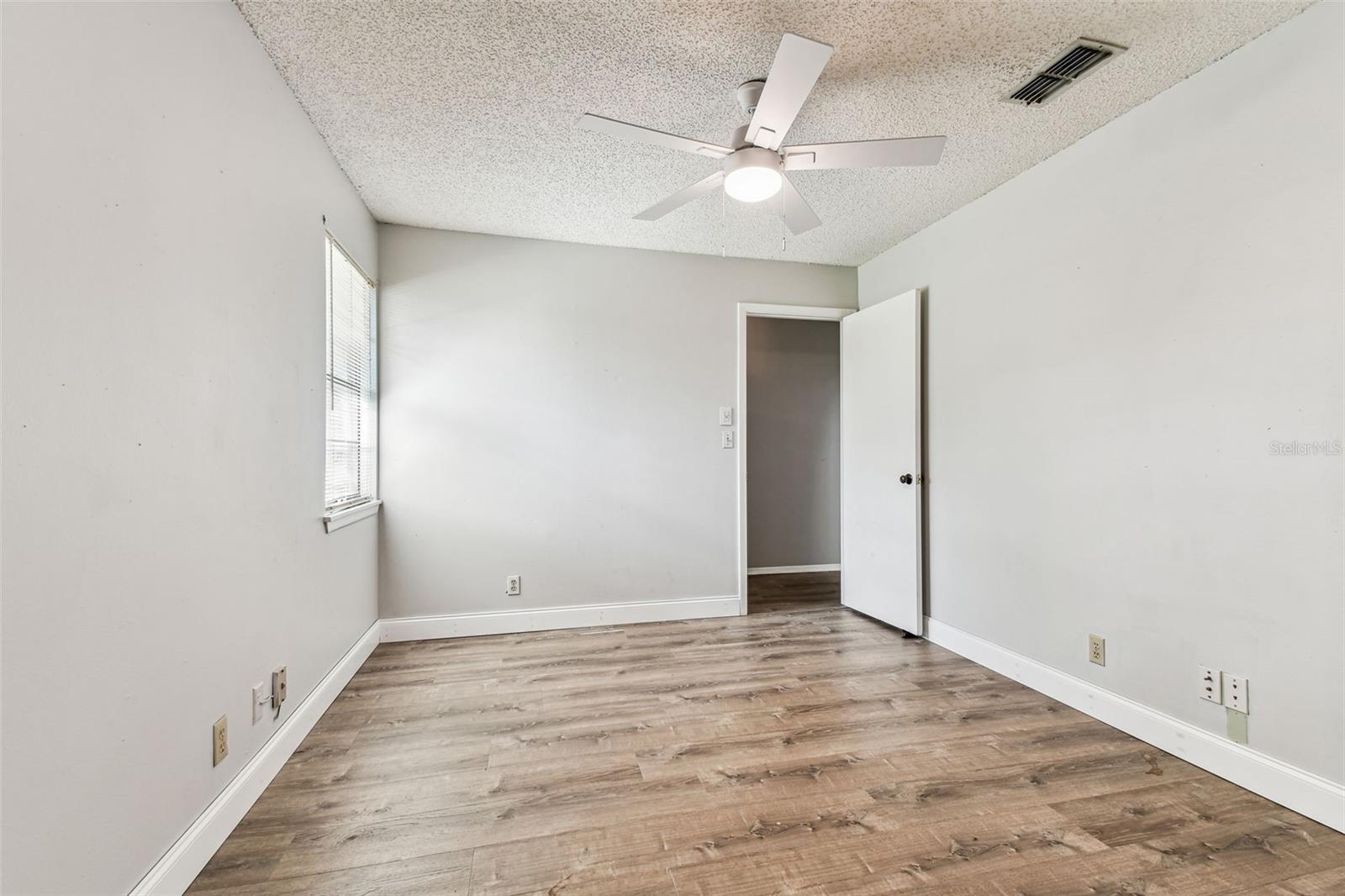 39650 US HIGHWAY 19 N #143, TARPON SPRINGS, FL, 34689