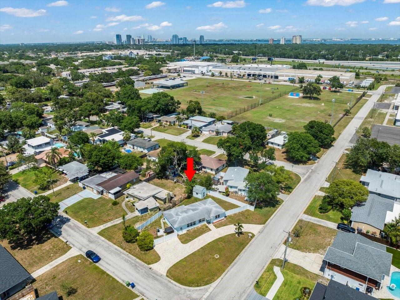 4005 W COACHMAN AVE, TAMPA, FL, 33611