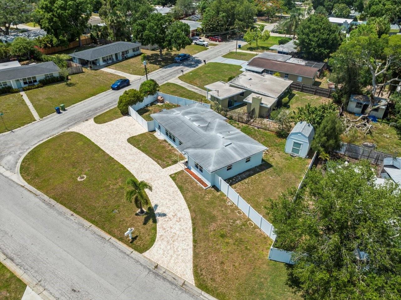 4005 W COACHMAN AVE, TAMPA, FL, 33611