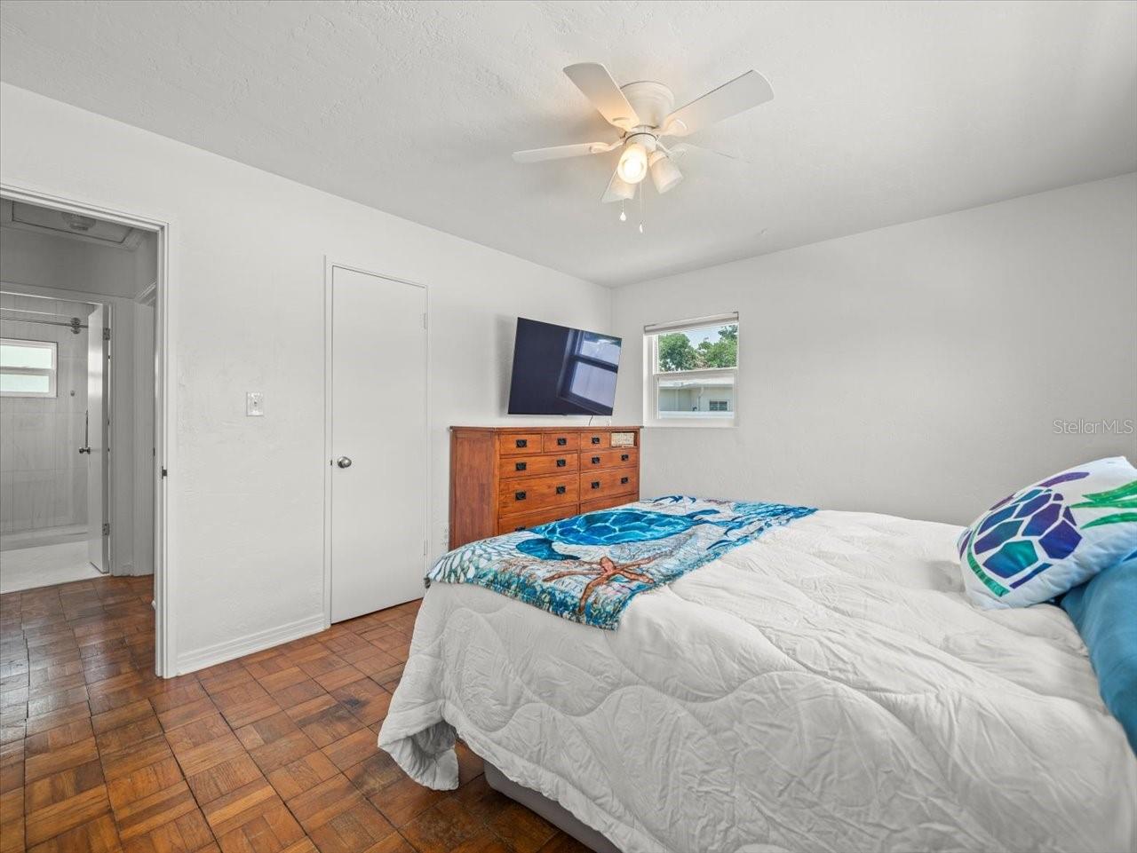 4005 W COACHMAN AVE, TAMPA, FL, 33611