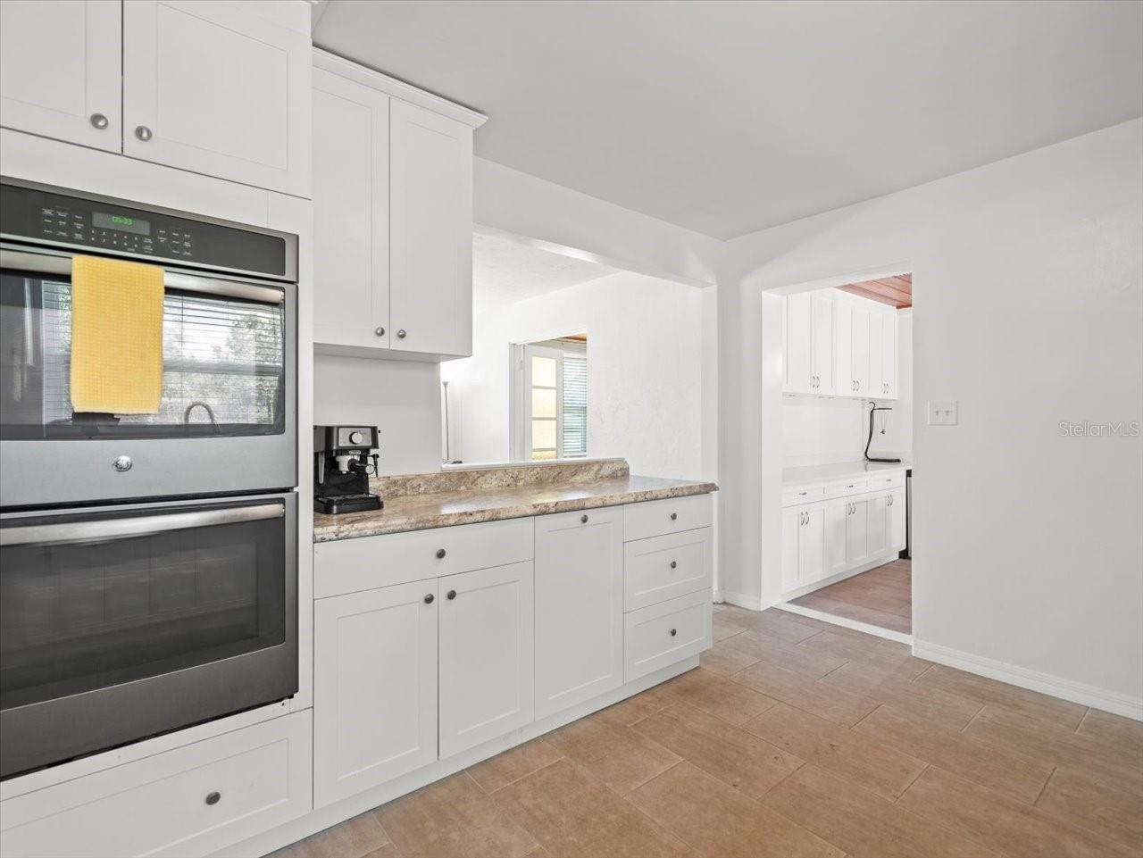 4005 W COACHMAN AVE, TAMPA, FL, 33611