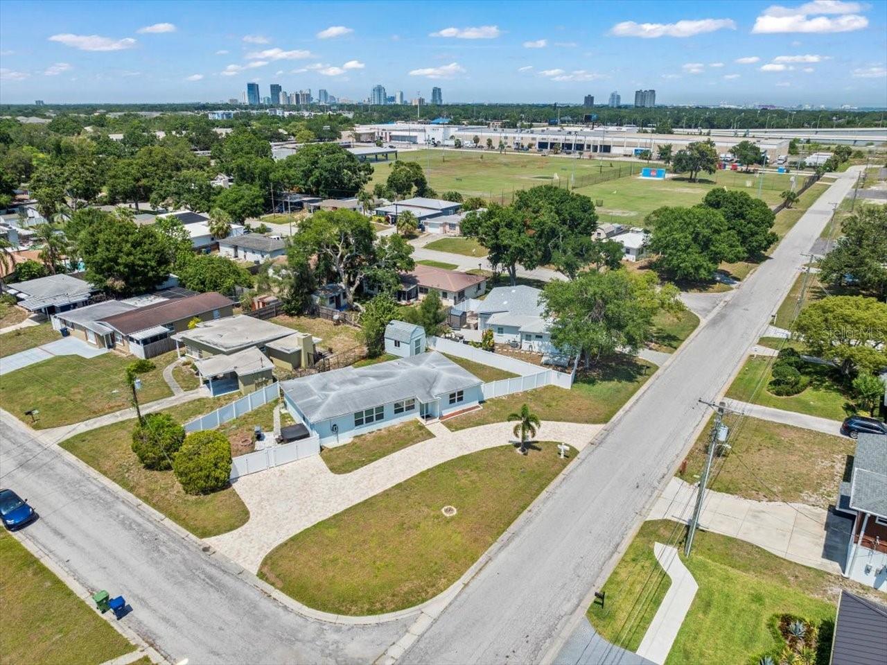 4005 W COACHMAN AVE, TAMPA, FL, 33611