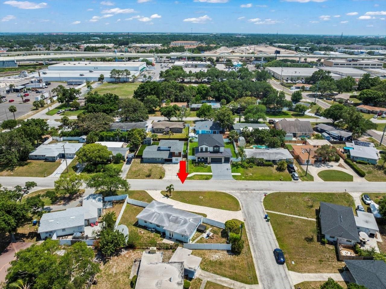 4005 W COACHMAN AVE, TAMPA, FL, 33611