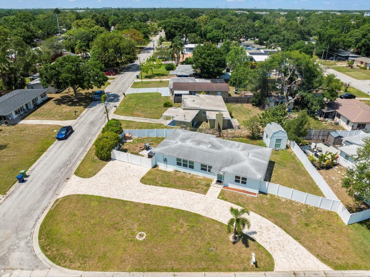 4005 W COACHMAN AVE, TAMPA, FL, 33611