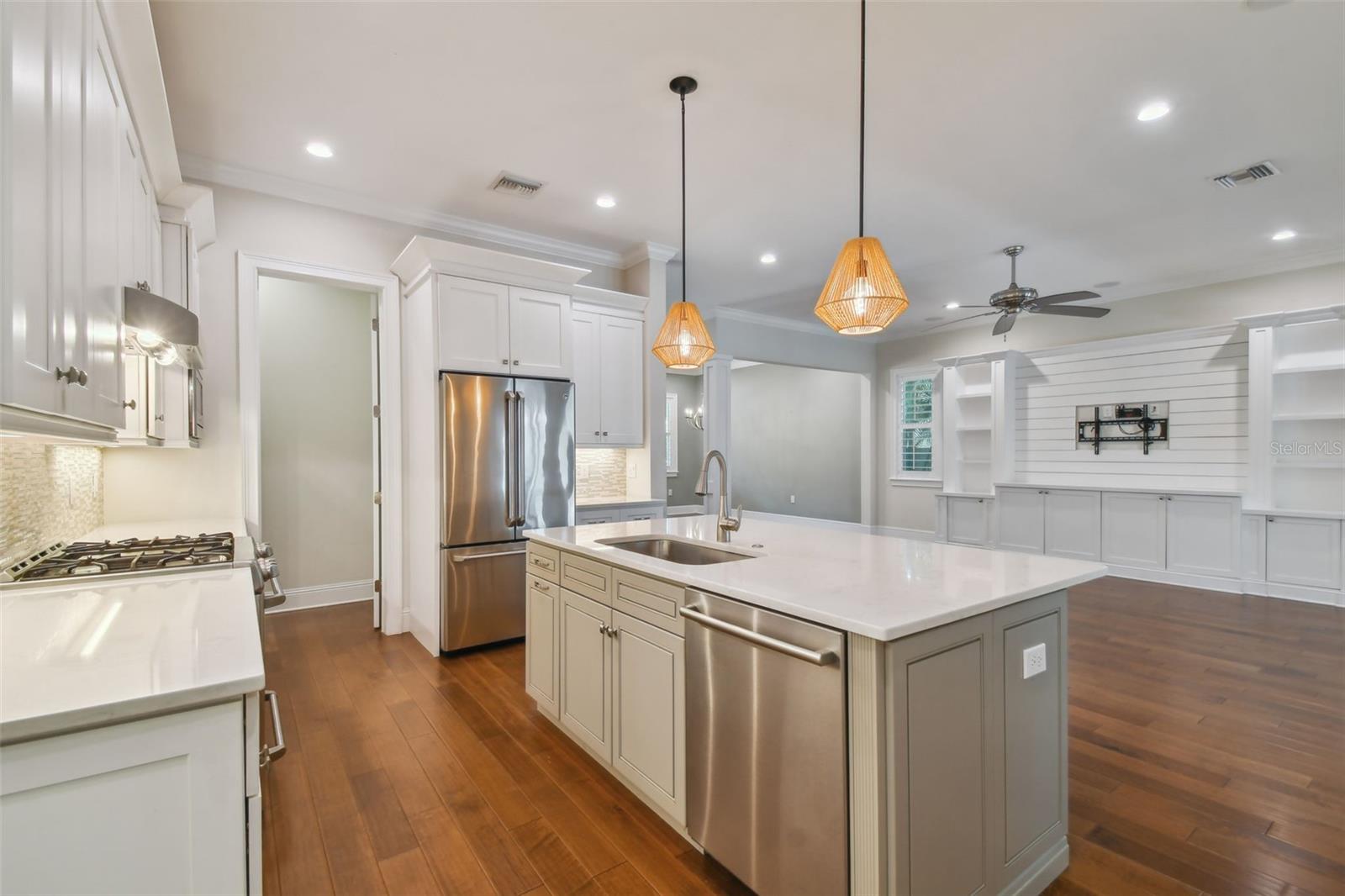 3109 W GRANADA ST, TAMPA, FL, 33629