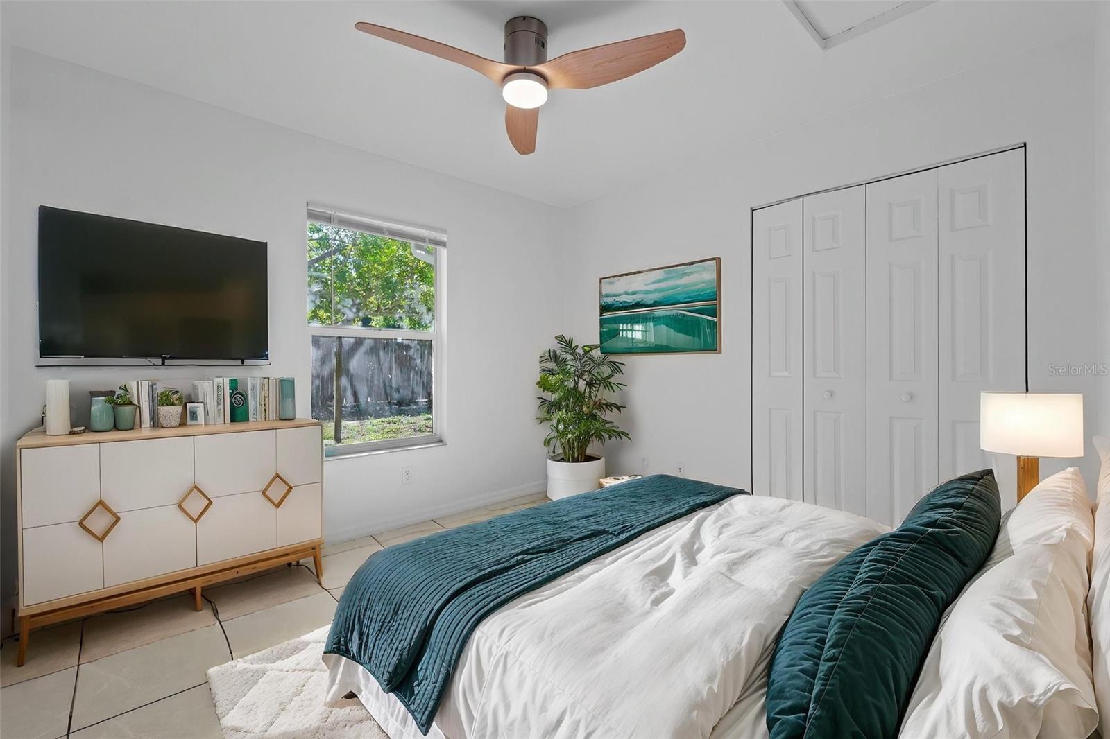 215 BRADBURY AVE, OAK HILL, FL, 32759