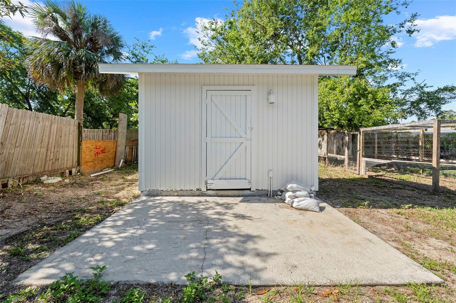 215 BRADBURY AVE, OAK HILL, FL, 32759