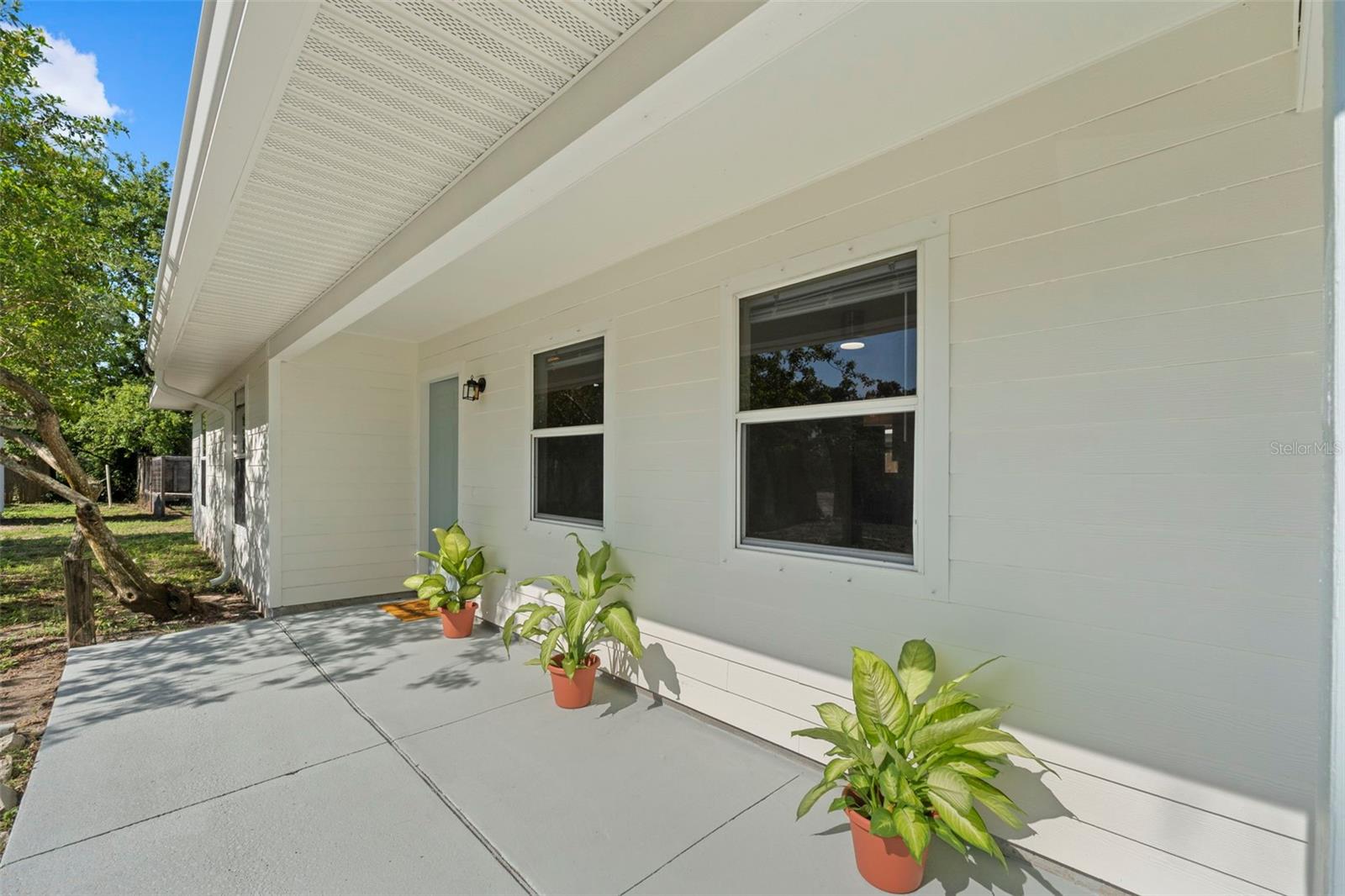 215 BRADBURY AVE, OAK HILL, FL, 32759