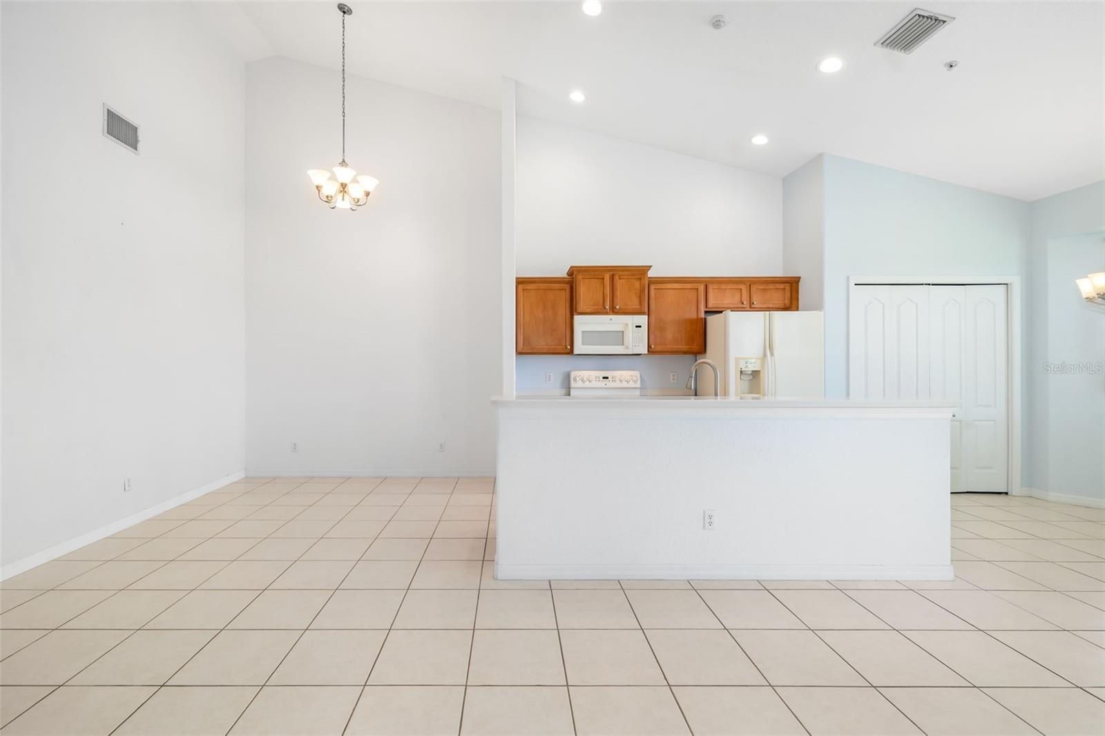 905 FAIRWAYCOVE LN #203, BRADENTON, FL, 34212